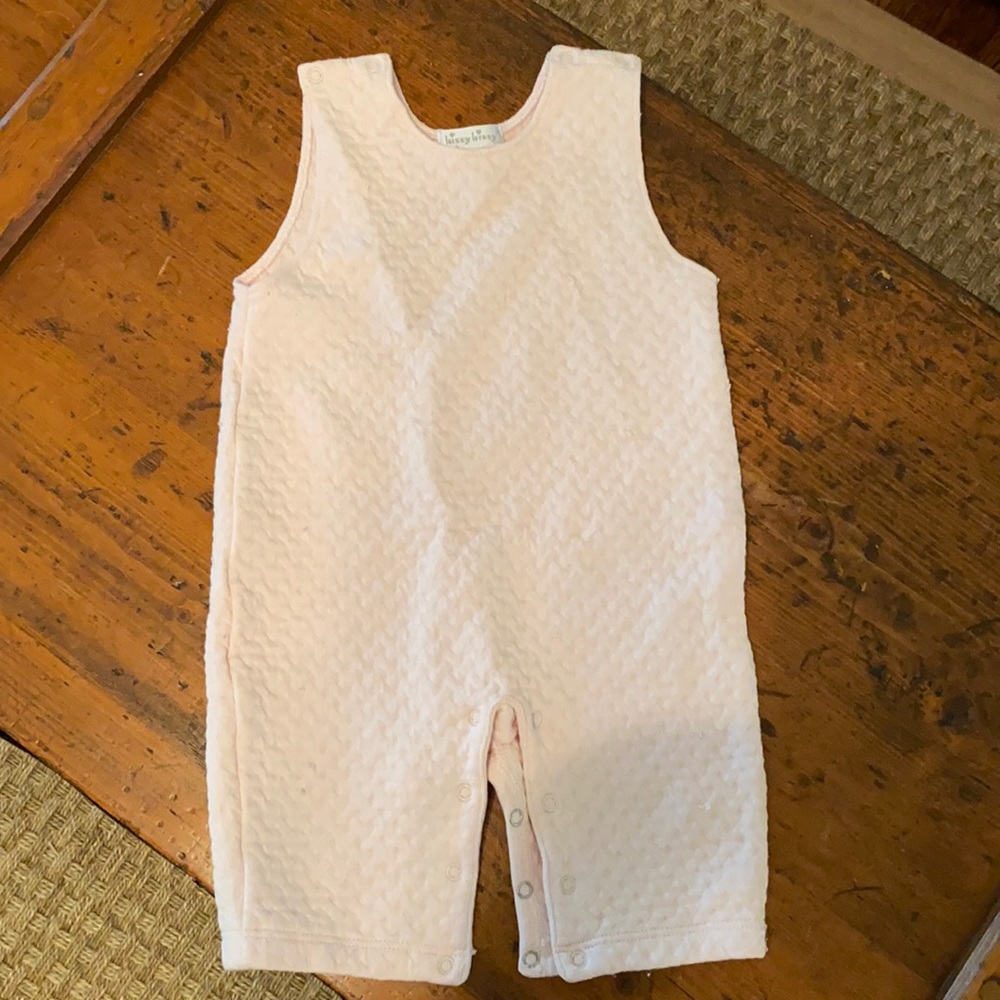 Kissy kissy overalls GUC 6-9